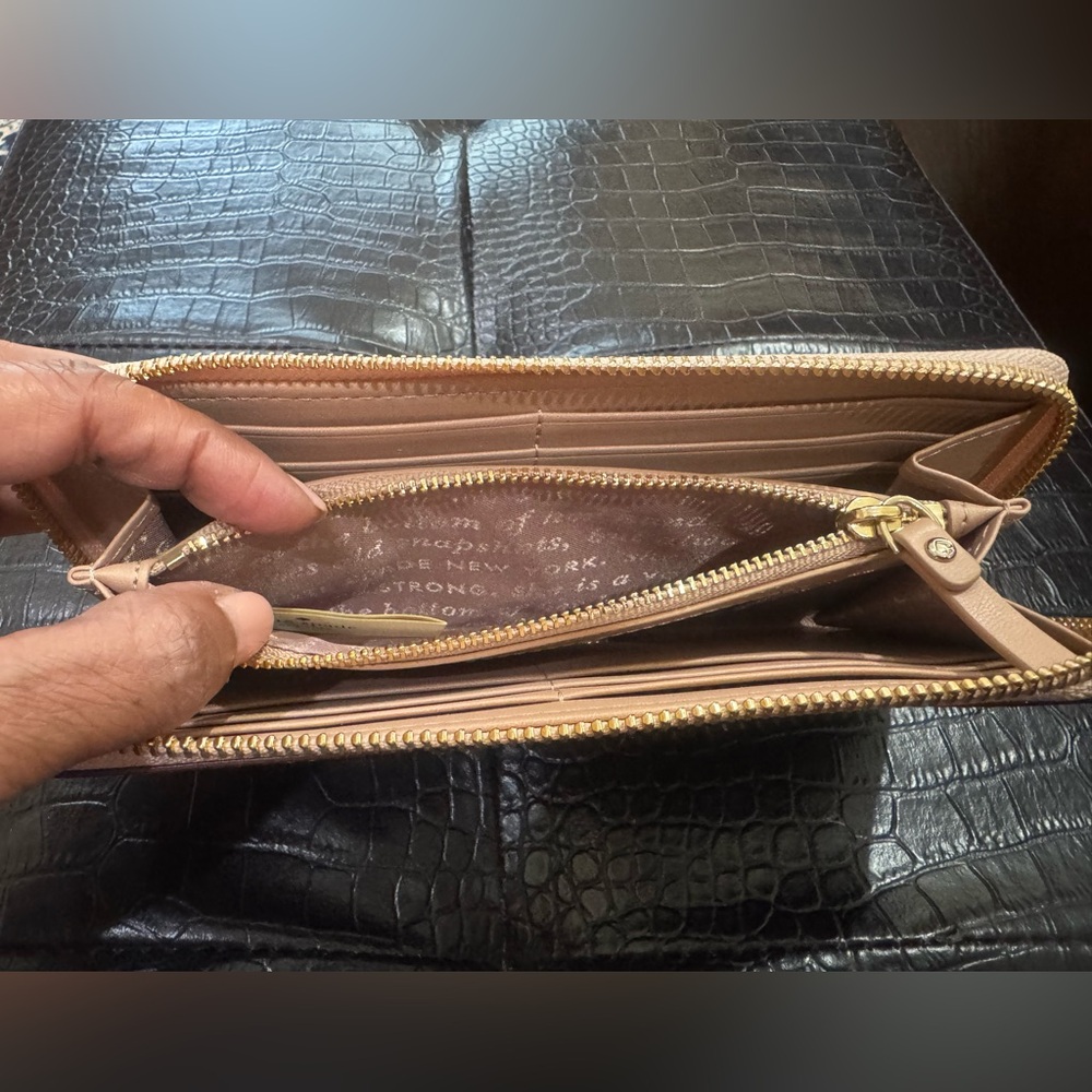 Kate Spade - Gold Glimmer Continental Wallet - Picture 5 of 7